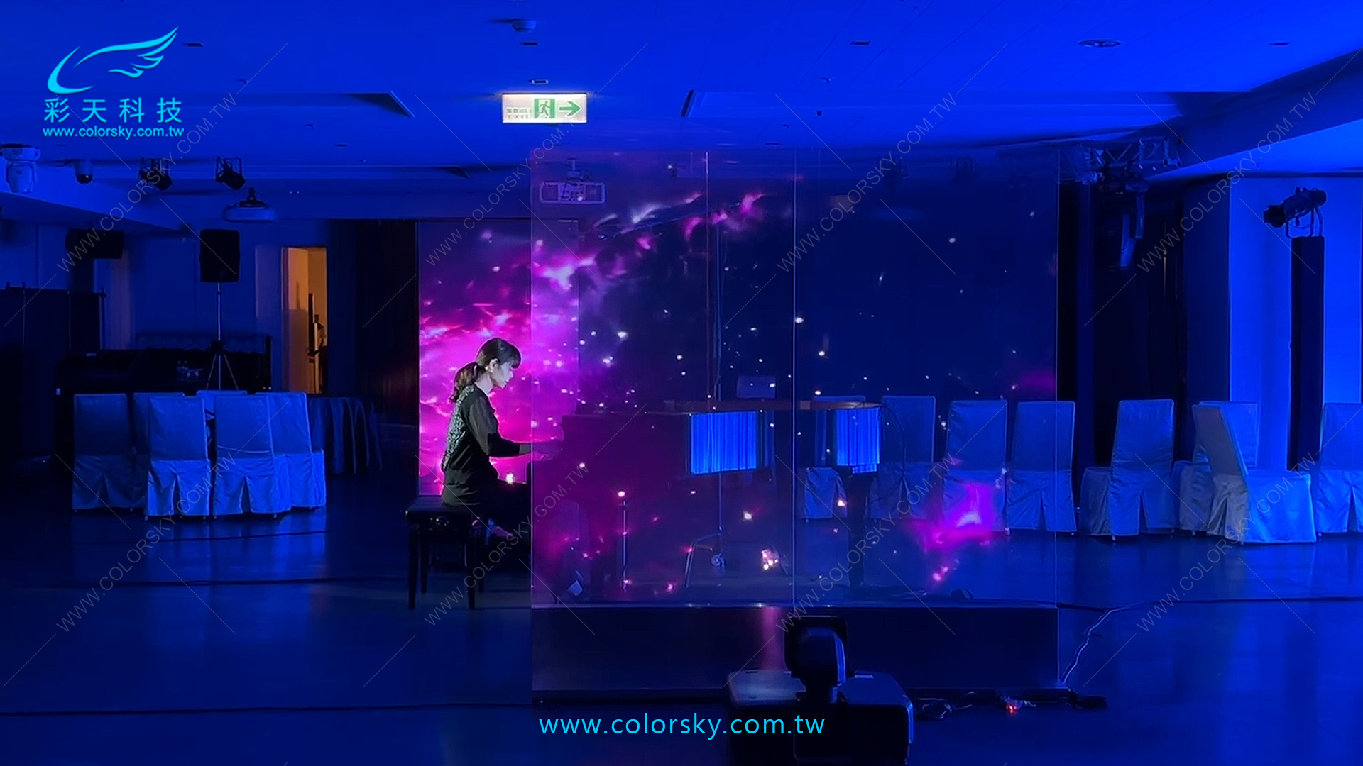 AI生成藝術音樂晚會-CS透明投影顯示螢幕-實際投影效果
